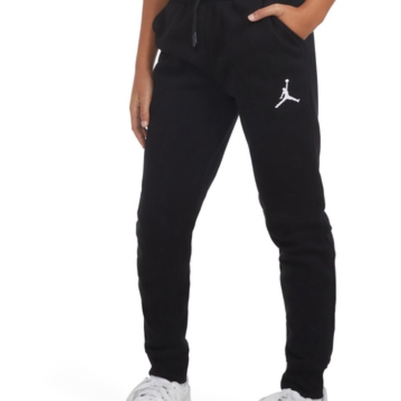 Boy’s Jordan MJ Essentials Pants (3-pack) - Picture 1 of 8